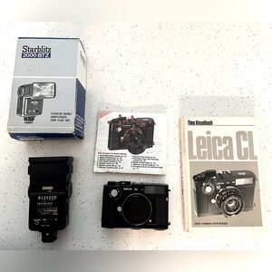 LEICA CL 35mm Rangefinder Camera Body w/ Starblitz Flash and guide book